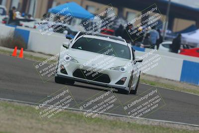 media/Dec-19-2025-Lucky Dog Racing (Fri) [[3b7b1b5fc8]]/Intermediate Low/Session 2 Turn 1/